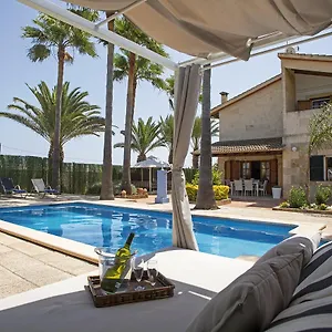 Villa Agueda, Muro